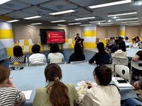 苏州工业园区新馨花园幼儿园5月主题党日活动