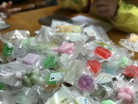你我同“心”，爱心制“皂” ——记新馨花园幼儿园进社区献爱心活动